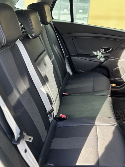 Renault  Megane BOSE Panorama 2011