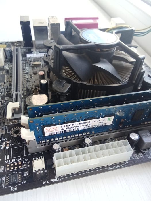 ECS H61H2-M6 v2.0 материнка комплект 1155 socket, 4 Гб ОЗУ, интел g630