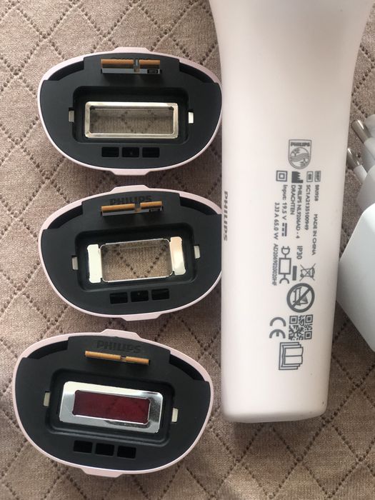 Фотоепілятор Philips Lumea серіі 9000 BRI958/00