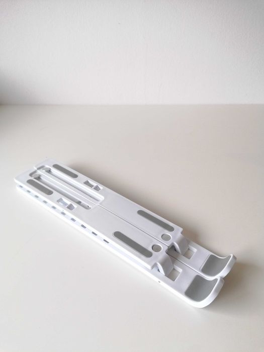 Suporte para portátil dobrável e ajustável, de plástico.64729497976450124