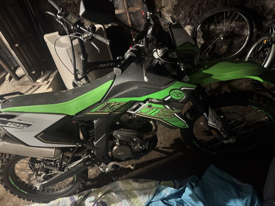 Mota 125 preparada para enduro