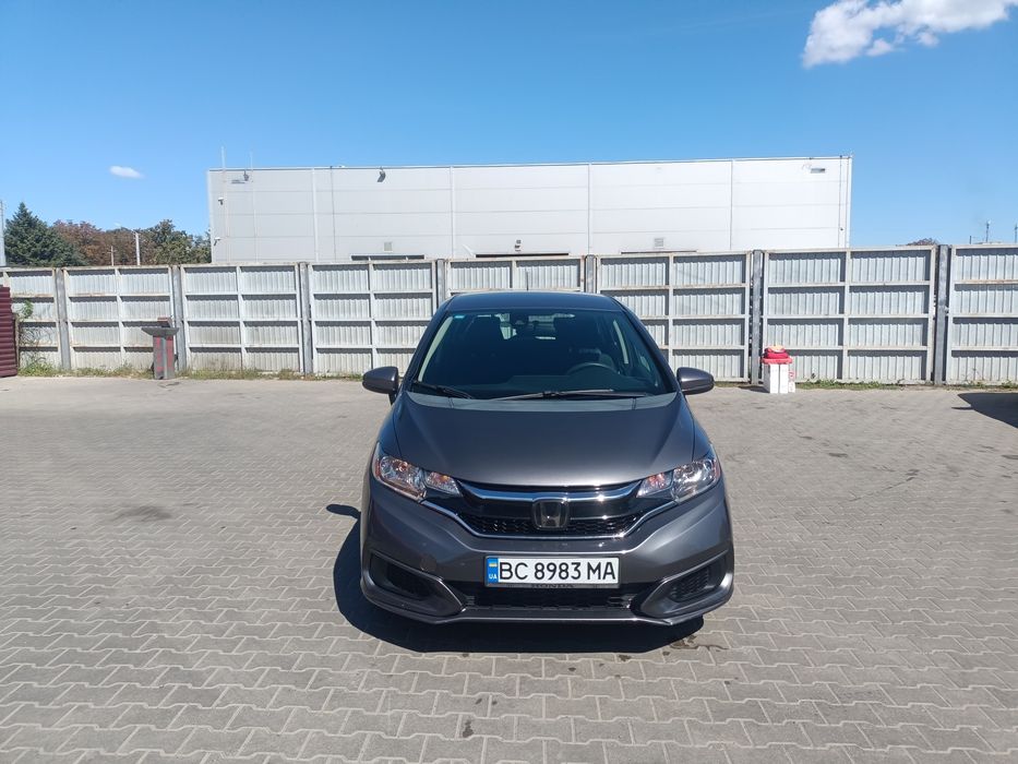 Продам Honda Fit