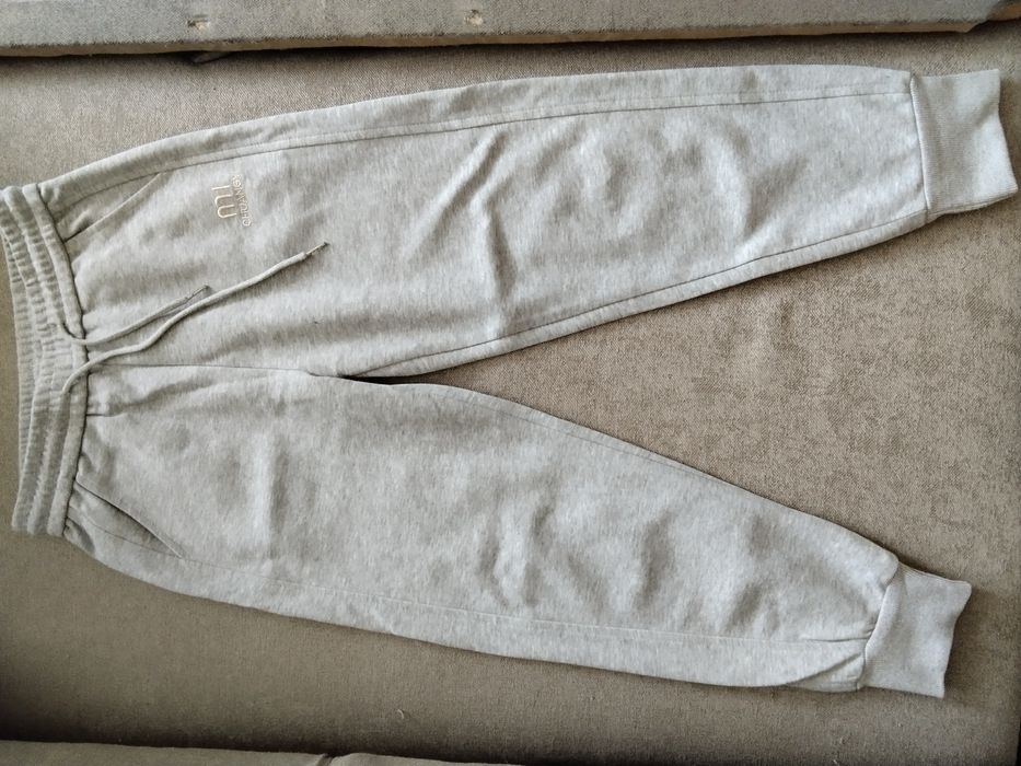 Сірі спортивні жіночи штані,тонкі