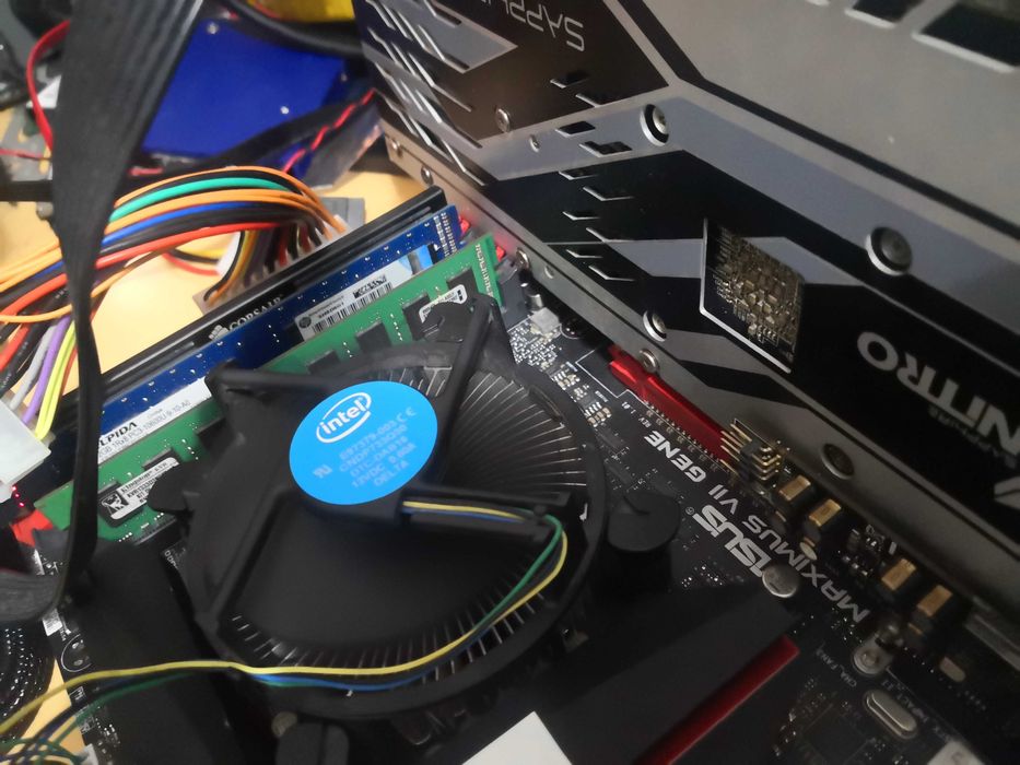 ASUS Maximus VII Gene Z97 + i5-4570 | Totalmente testada e funcional