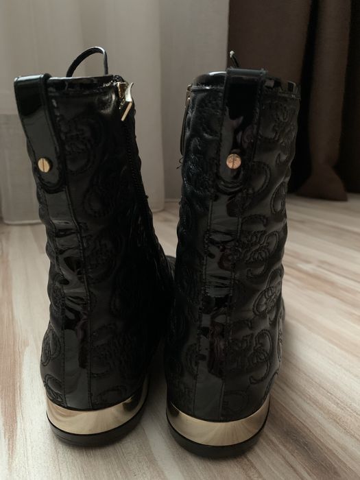 Продам чоботи. Carlo Pazolini. Розмір 36.