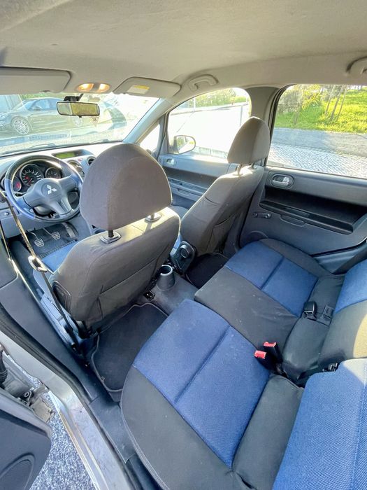 Mitsubishi Colt 1.5 DI-D 100.000 km – 1 Dono – Revisão e Inspeção Feitas