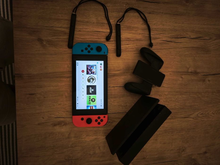 Nintendo switch com 10 jogos.