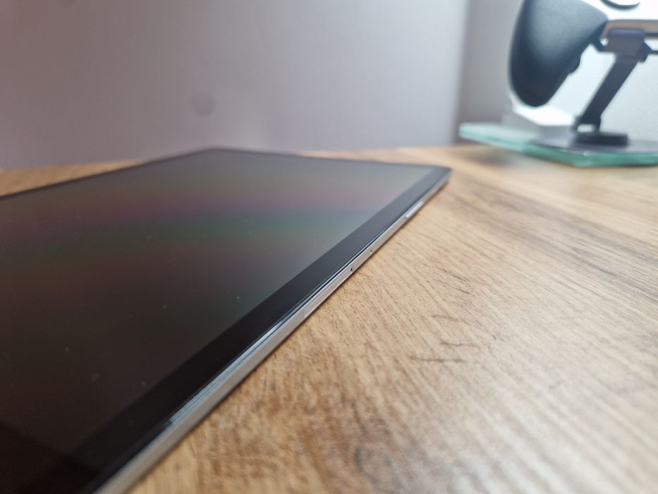 Samsung Galaxy Tab S5e LTE Amoled + keyboard cover