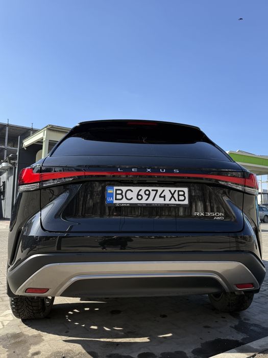 Продаж LEXUS RX 350h AWD