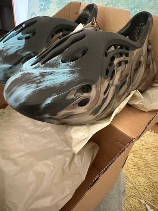 Adidas Yeezy Foam Rnr MX Cinder 43