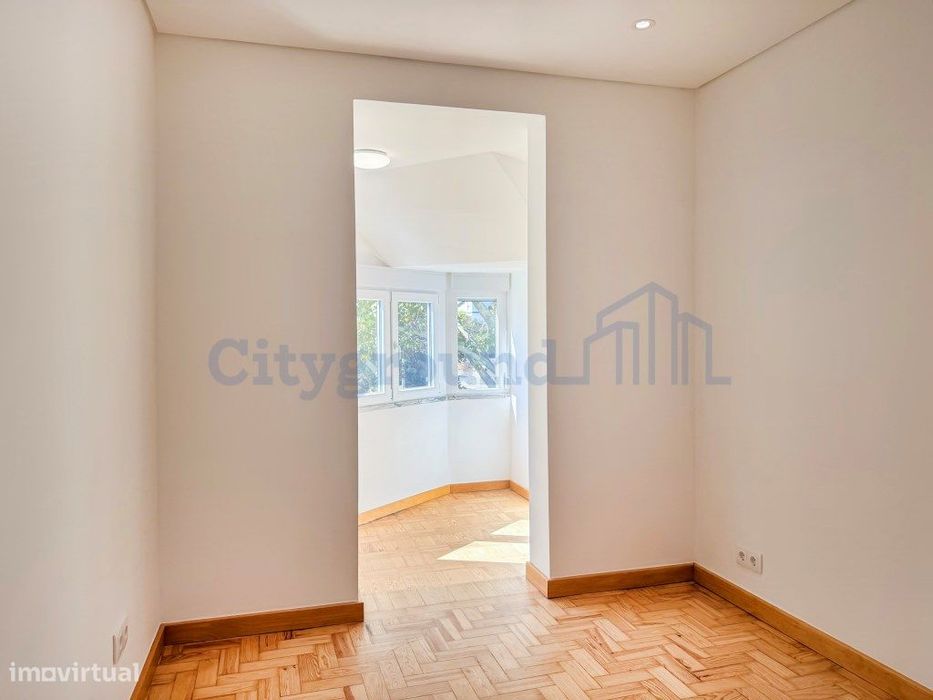 T2 totalmente remodelado e a estrear, com varanda | Olivais, Lisboa