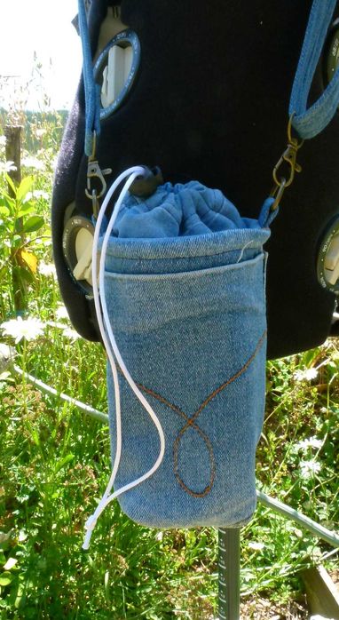 Bolsa ajustável para garrafa de água jeans feita à mão