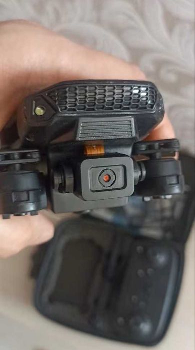 Новий Квадрокоптер E88 Pro з 4K камерою | Міні-дрон FPV в кейсі для зберігання
