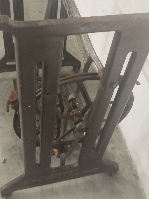 Pé de máquina de costura
