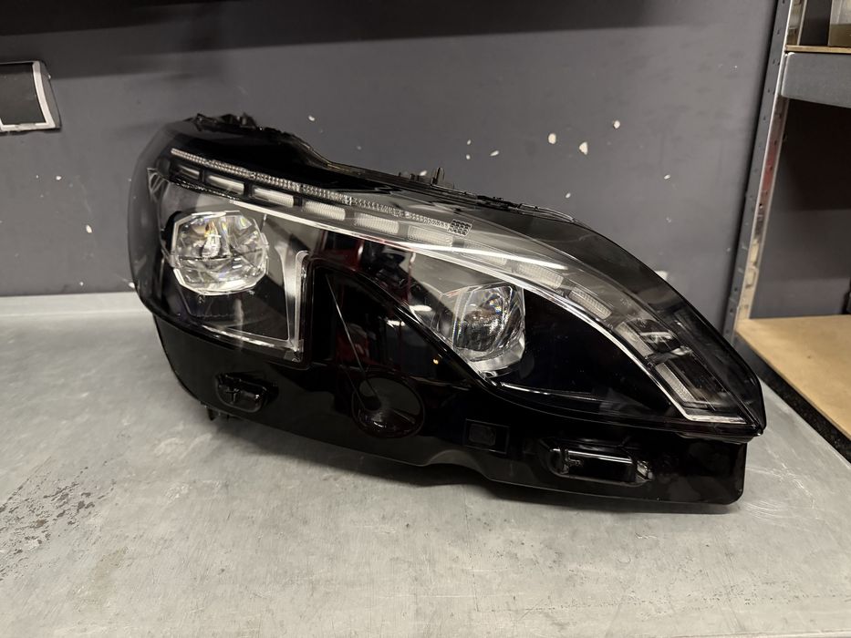 Lampa prawa przód Peugeot 3008,5008 II Full Led 16r.-  wersja Europa