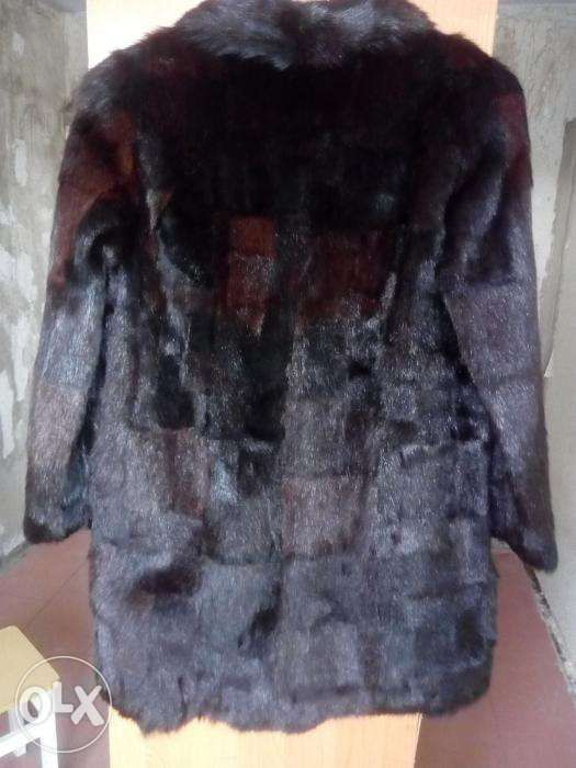 Продаю женский натуральный полушубок,материал:монгольский сурок.