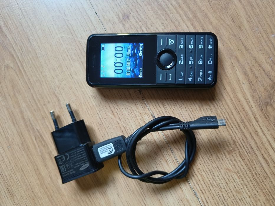 Telefon Komórkowy Philips E106 Dual SIM Komórka
