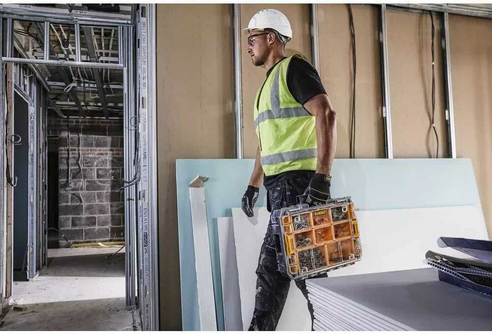 DeWALT DWST82968-1 Органайзер TSTAK с прозрачной крышкой