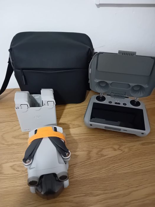 Drone  DJI Mini 3 Pró  Flay More Combo.