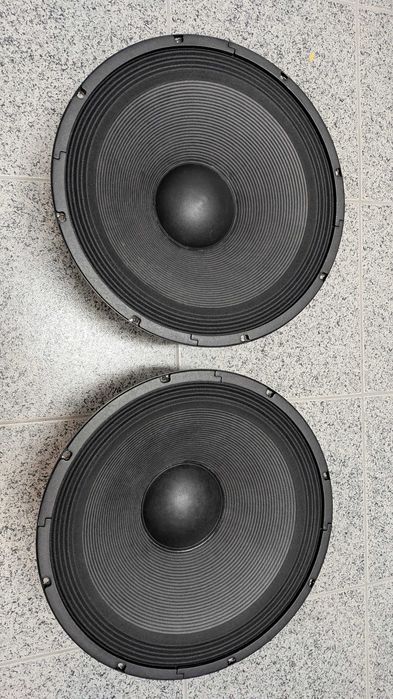 Altifalantes JBL 15 polegadas