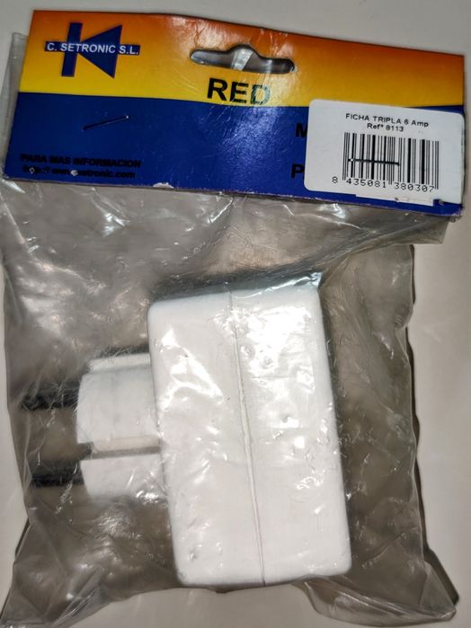 Ficha Tripla 6A 1 Macho 3 fêmeas - NOVO - REF 8113