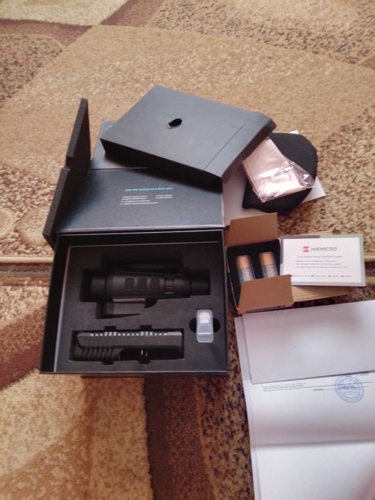 Портативна тепловізійна молекулярна камера.З оптикою і дальноміром.