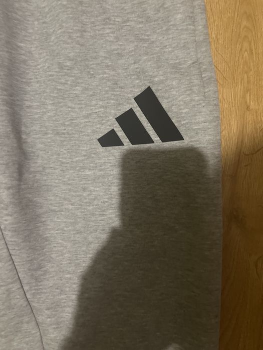 Спортивні штани adidas