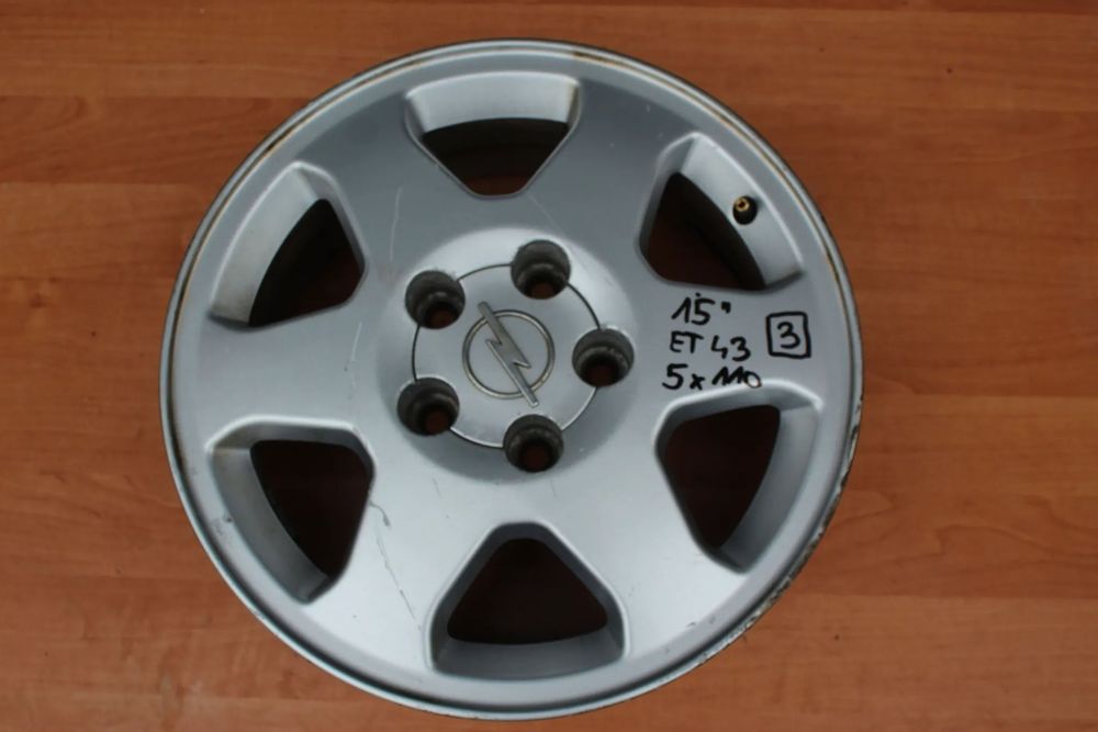 FELGA ALUMINIOWA OPEL ZAFIRA A B ASTRA H MERIVA B VECTRA C SIGNUM 15 CALI 5x110 ET43 SZTUKA