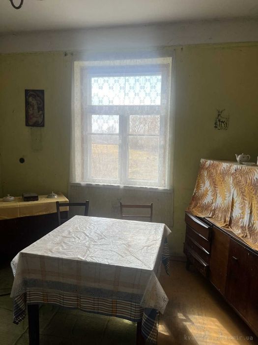 № 4946 - Будинок в в центрі села Стирти (Черняхівський район), 1-пов.