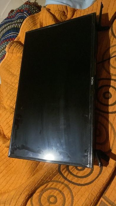 Vendo televisão 32polegadas vinchi com comando