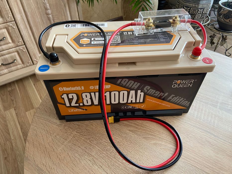 LiFePO4 акумулятор 12.8V + Заряднe(кабелі, запобіжник, xt-60)