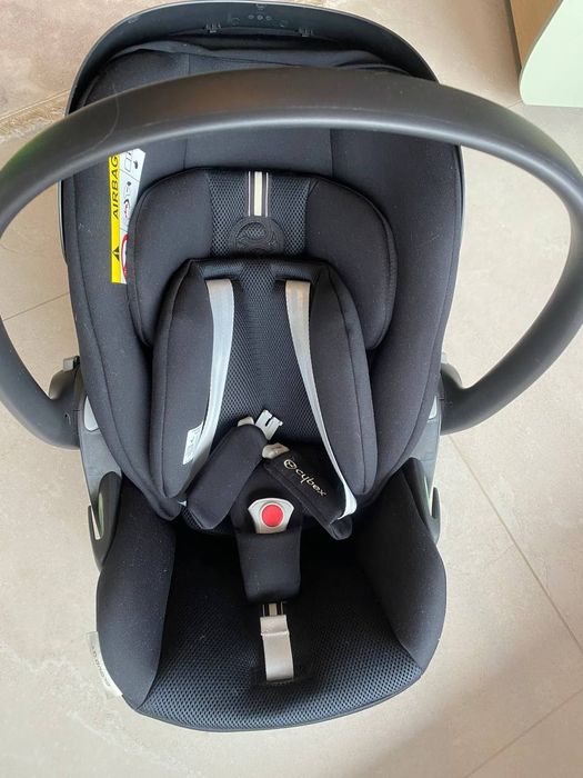 Sprzedam fotelik samochodowy dla dziecka Cybex Cloud G i-Size