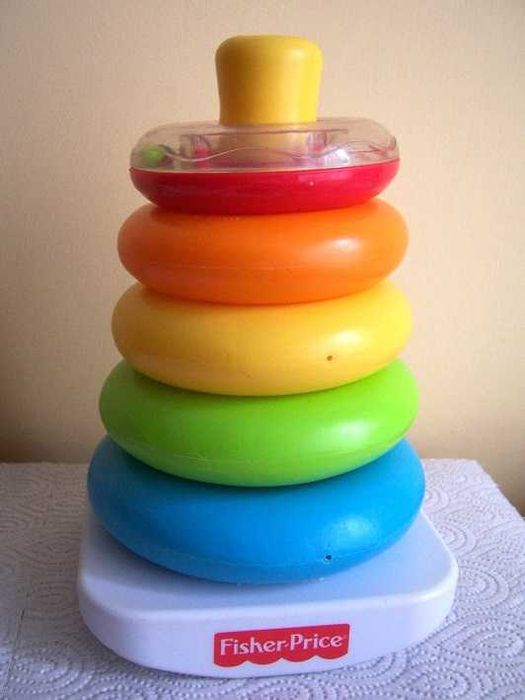 Muzyczna farma Chicco, kręgle i inne zabawki