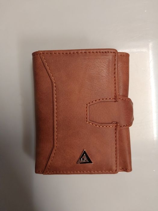 Portfel Kjenius z ochroną RFID