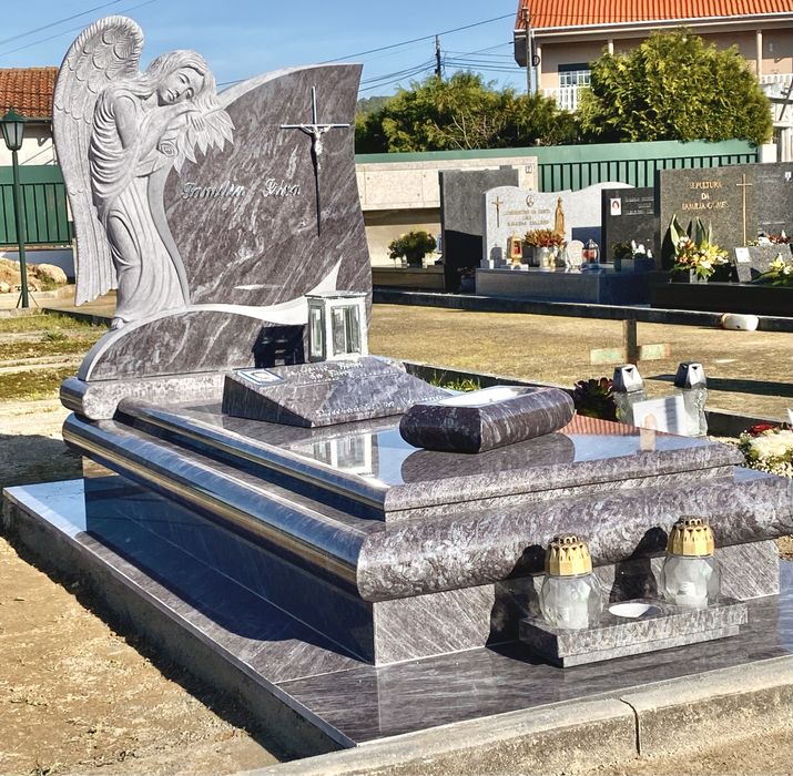 Cozinhas / Campas / livros / gravações /