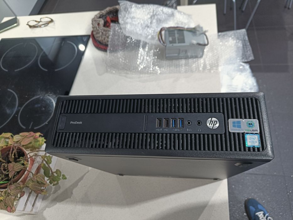 HP prodesk 600 G2 SFF  + fonte de alimentação nova