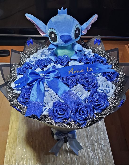 Buquê do stitch com glitter
