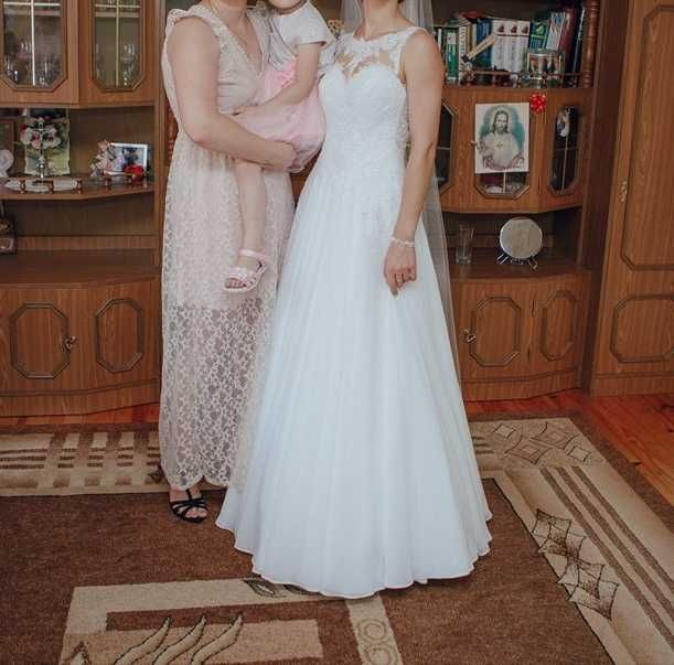 Suknia ślubna biała