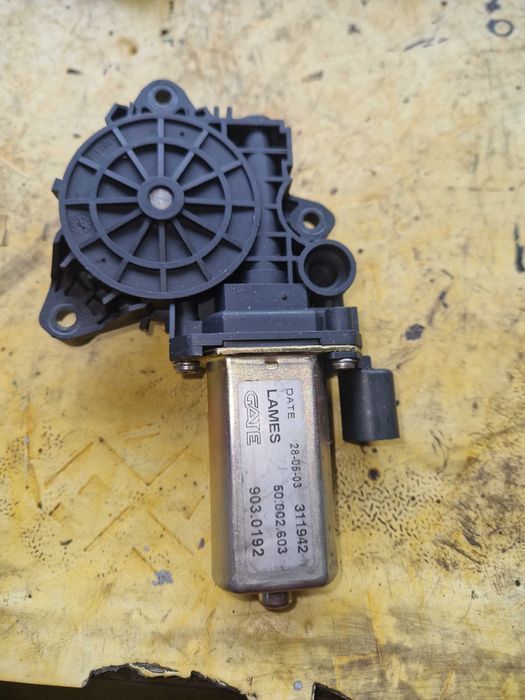 Silniczek podnoszenia szyby Fiat Stilo 50.002.603