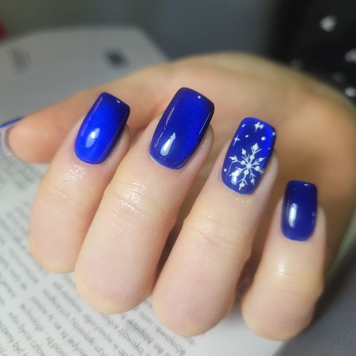 Manicur, pedicure, brwi