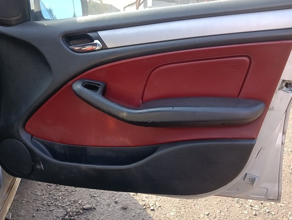 BMW E46 skóra skórzane fotele czerwone czerwona boczki kanapa fotel