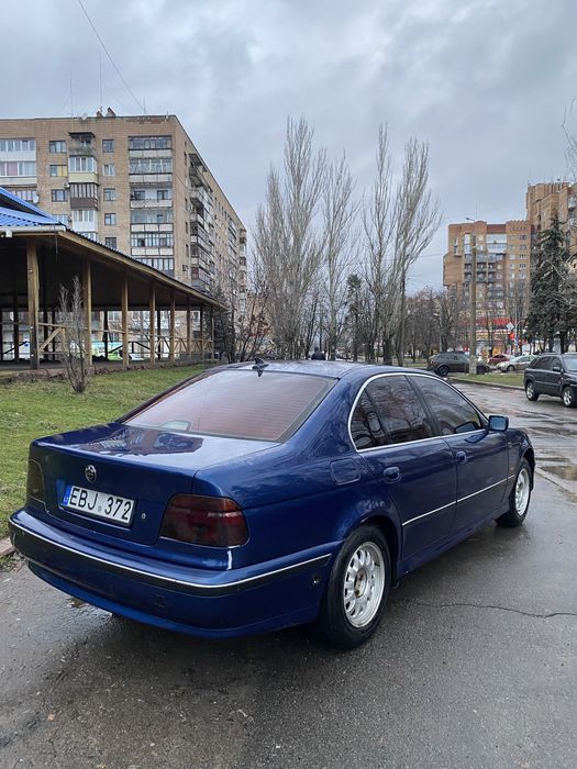 Продам бмв е39 на полном ходу