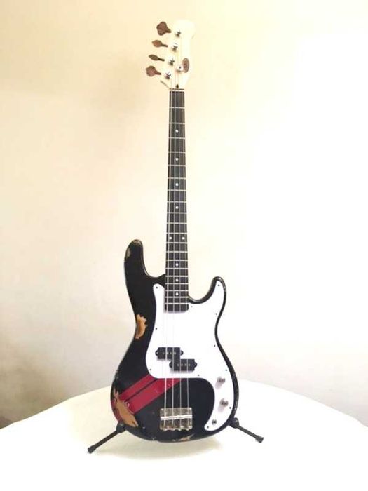 Baixo novo JMS PB Roadburner com garantia