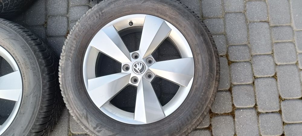 Felgi17 5x112 oryg Skoda Kodiaq opona zima 5,5mm 2020r kpl
