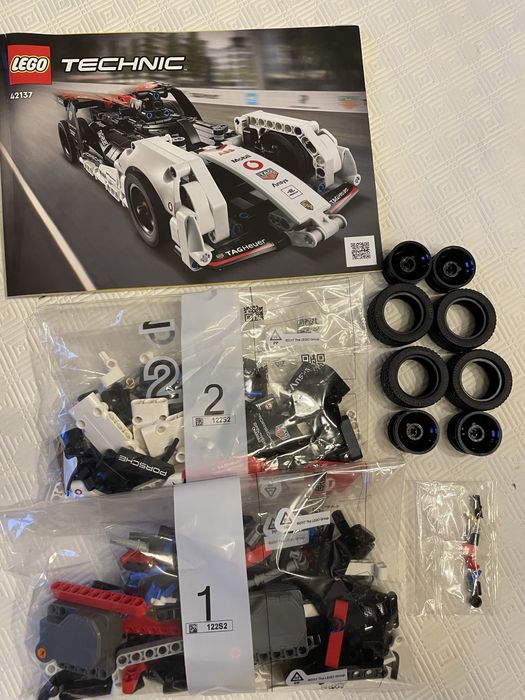 Lego Technic 42137