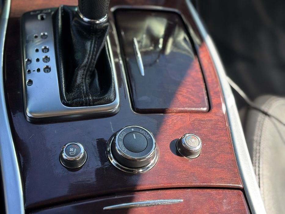 Продам Infiniti Q70