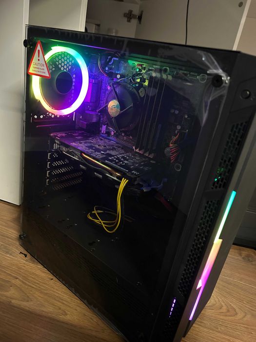 - Komputer do gier! Intel Core i5 | GTX 1060 | 8GB RAM
