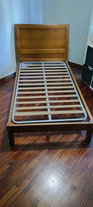 Oportunidade - Cama Solteiro