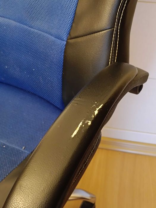 Krzesło biurowe regulowane