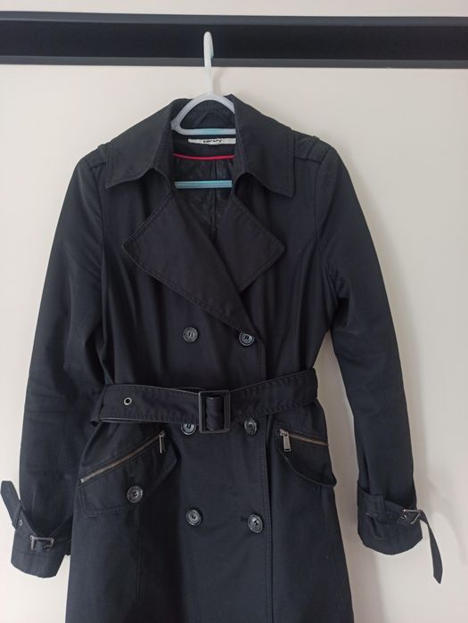 Czarny płaszcz DKNY 38 M wiosna jesień
